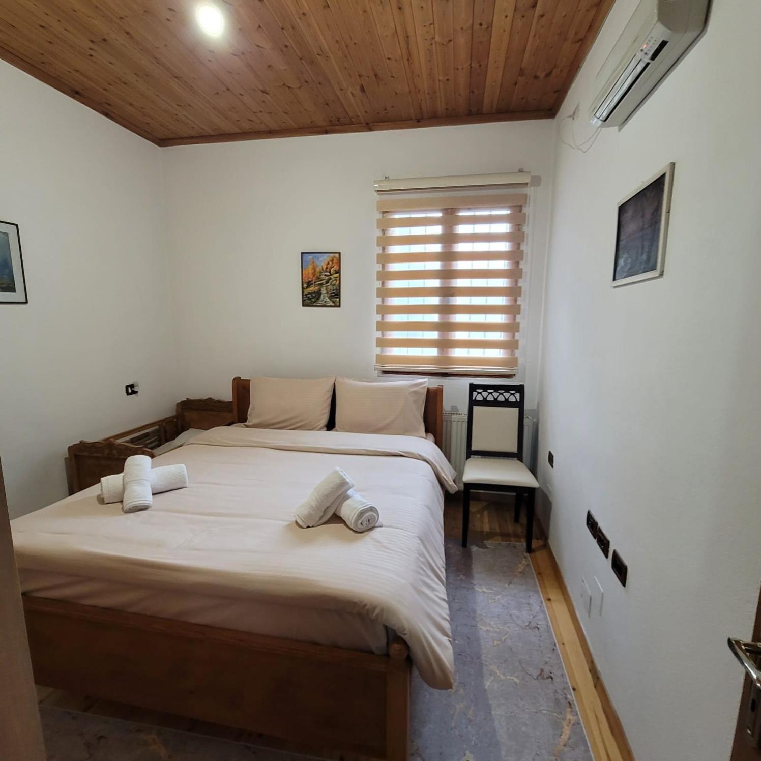 Jona Apartament *